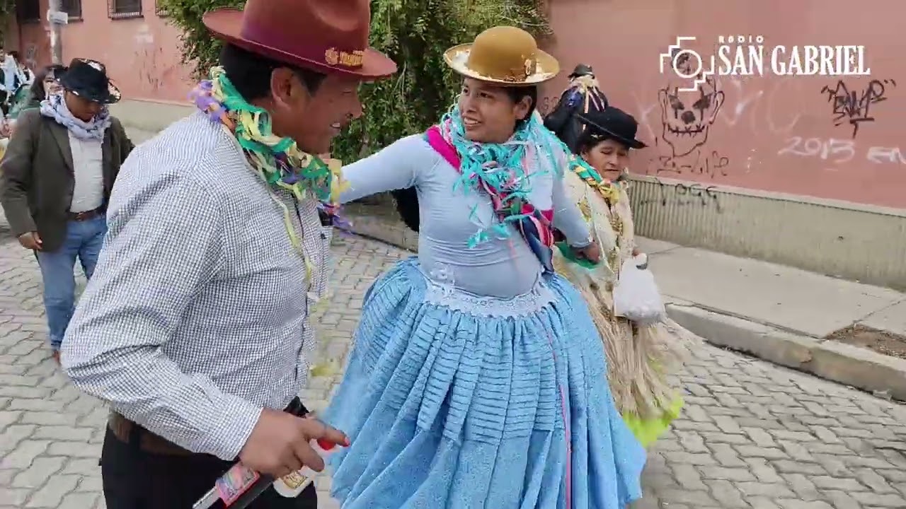 TRADICIONAL VIERNES DE CH’ALLA EN PREDIOS DE RADIO SAN GABRIEL