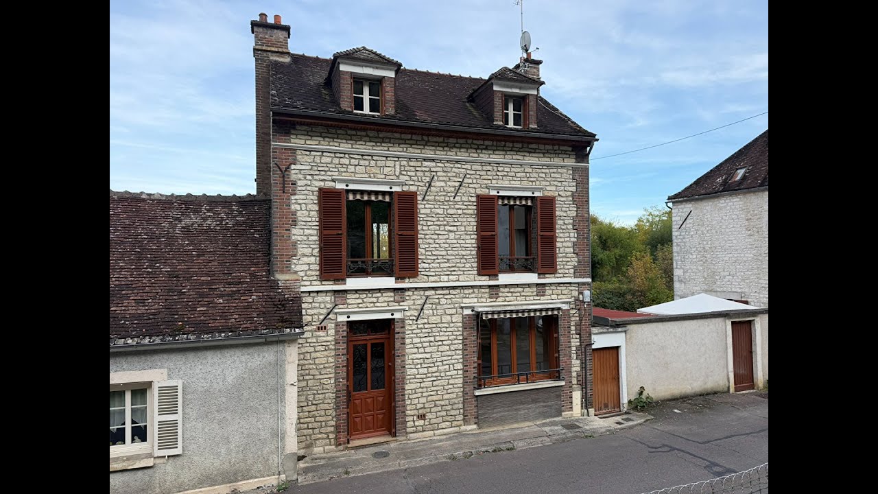 8806 - La maison du bord de l'eau