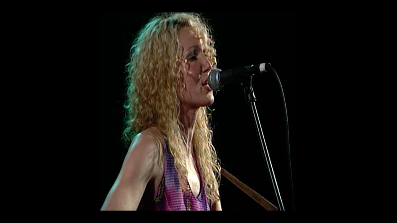 Universal Honey - Price Of Love (Live) - 2001