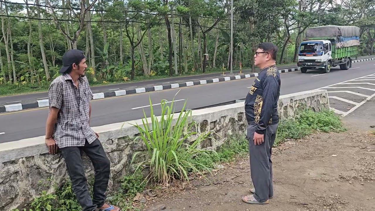 Part1. Ketemu Driver SpjT836 M Andiyani WahyudiDi SalatigaFungsi Rem Ga MaksimalJumat,25Juli2025