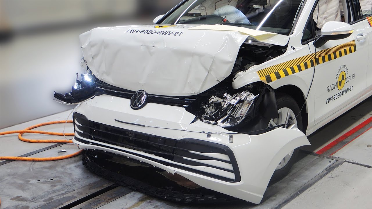 Volkswagen GOLF 8 - Crash Test