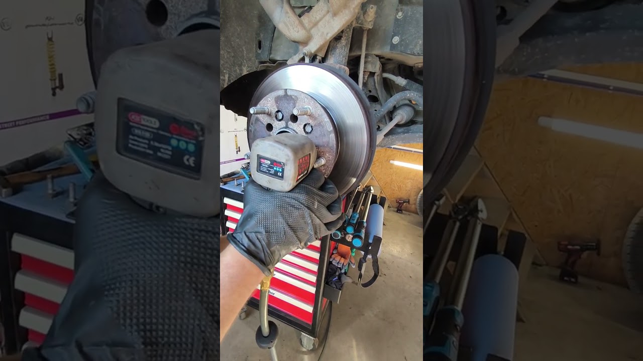 Ford Tourneo Custom Bremse Vorderachse komplett wechseln/ersetzen 