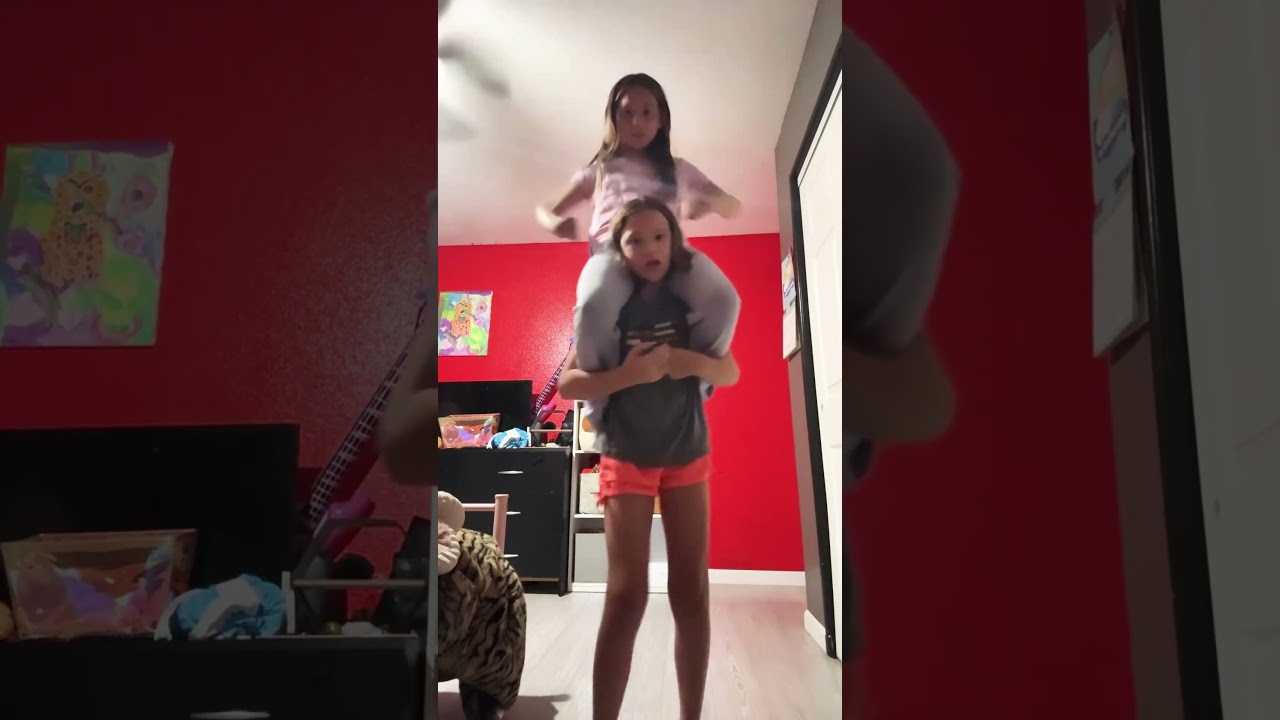 #funny #dance #kids #lol #look at me #alaniz twins￼