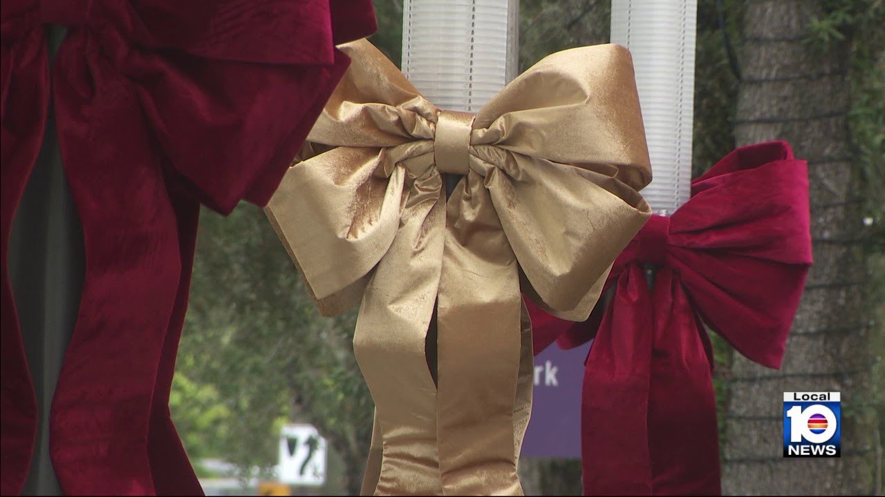 Small Business Saturday brings large crowds to Coral Gables