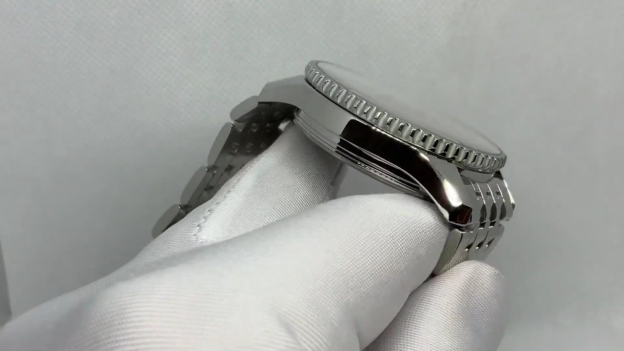 Оригинальные часы Breitling Navitimer World