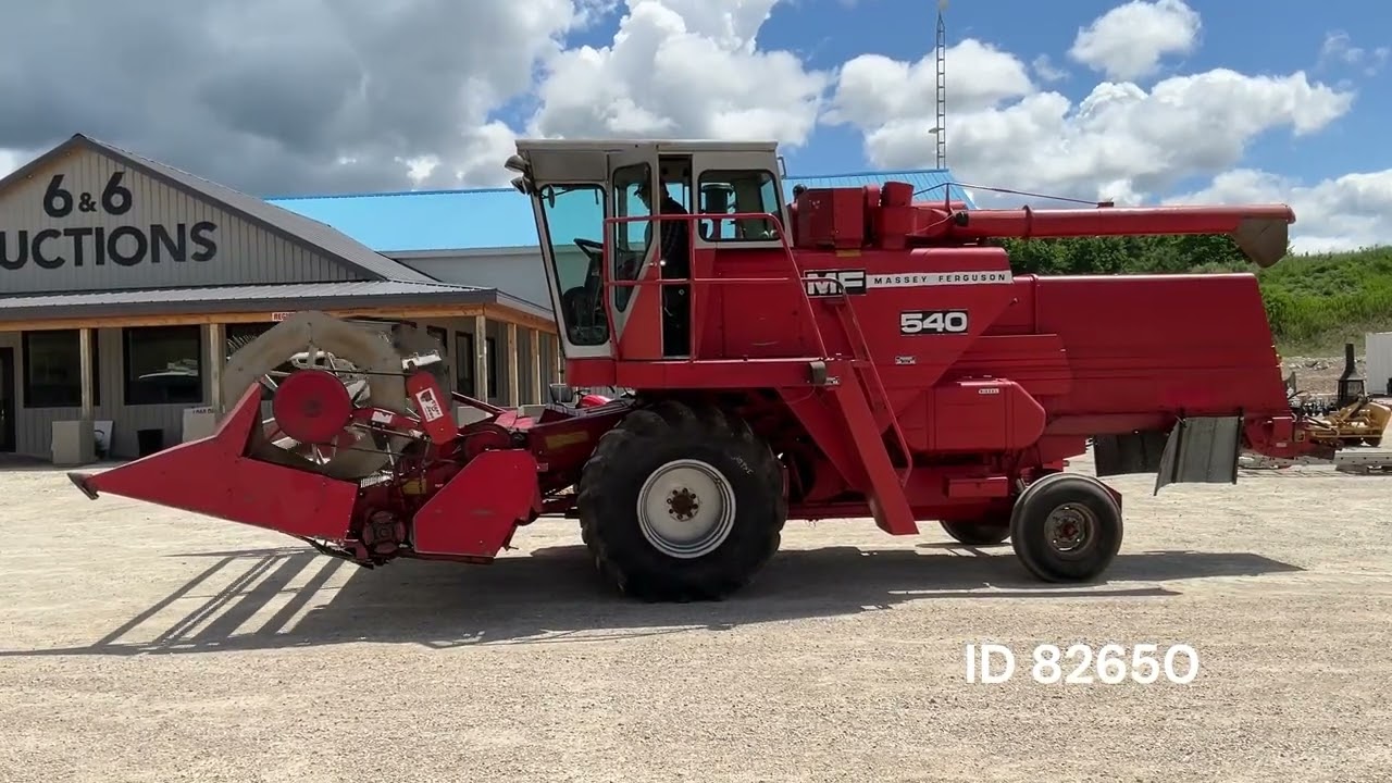 Massey Ferguson 540 Combine