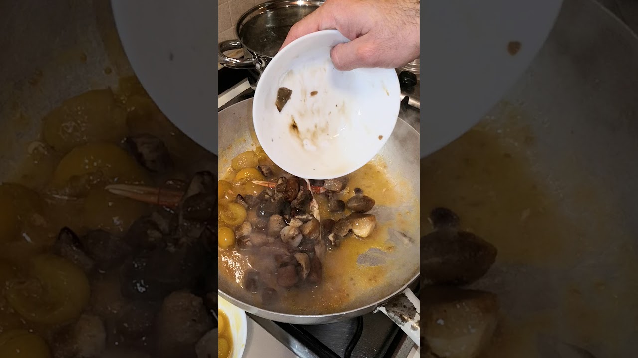 Tagliatelle scampi e porcini