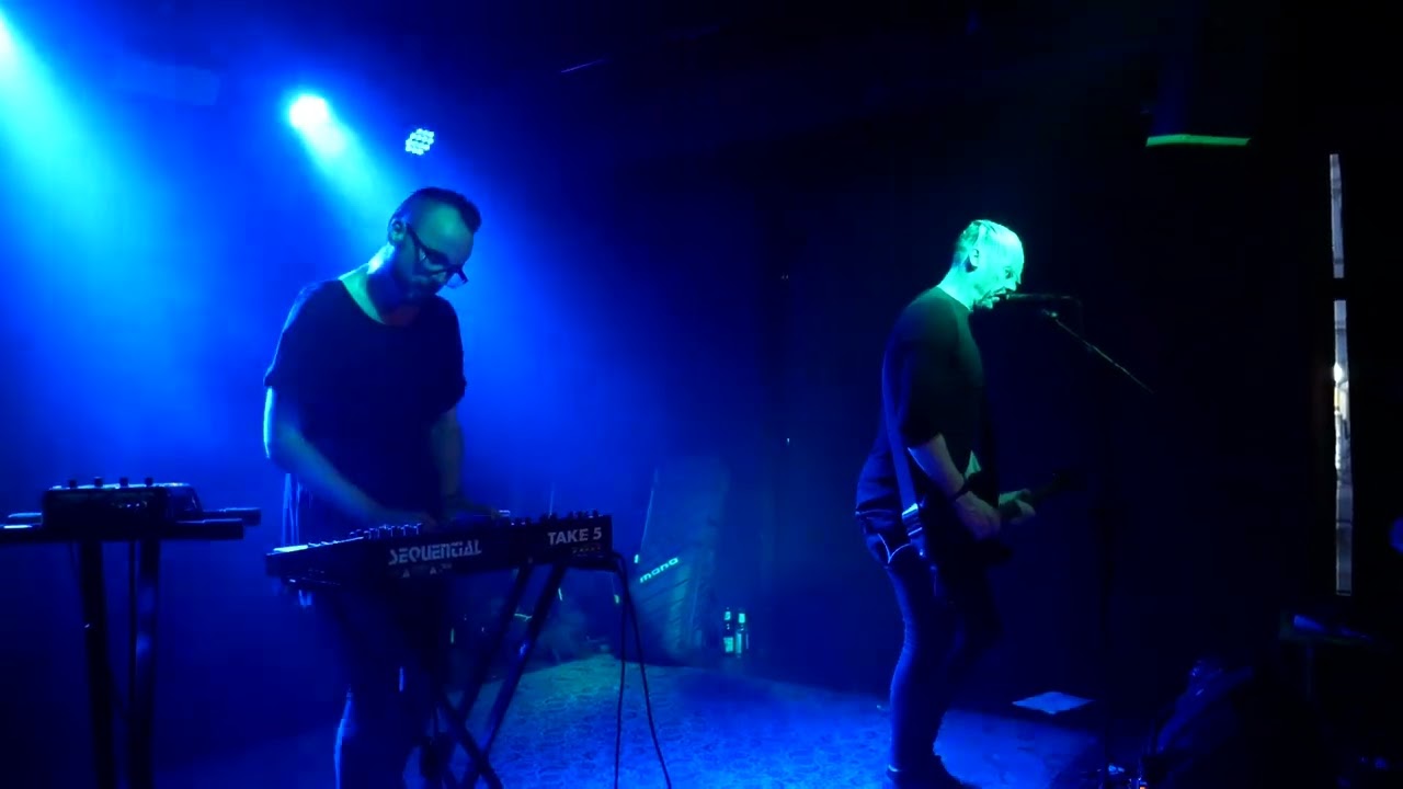 Traitrs - Youth Cults