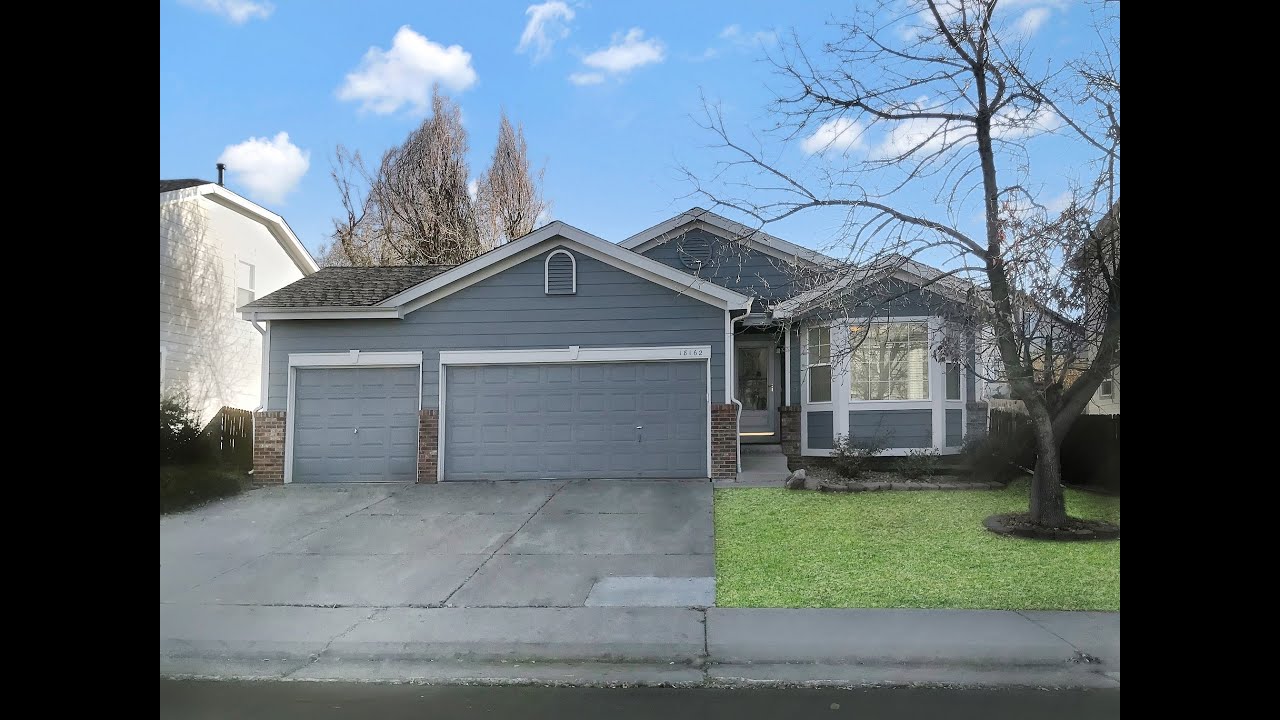 Aurora House Rentals 4BR/3BA by Property Management in Denver