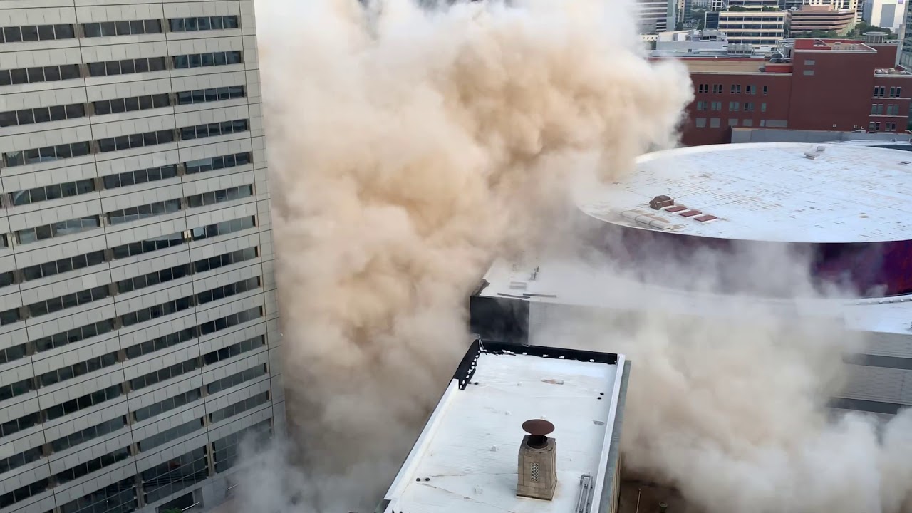 Downtown Dallas building demolition - implosion