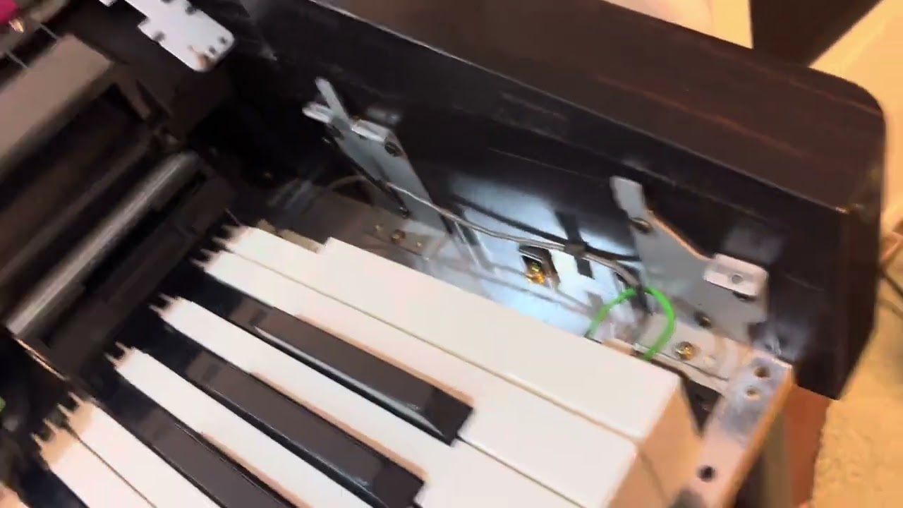 E-Piano Roland KR-570 Tasten reparieren