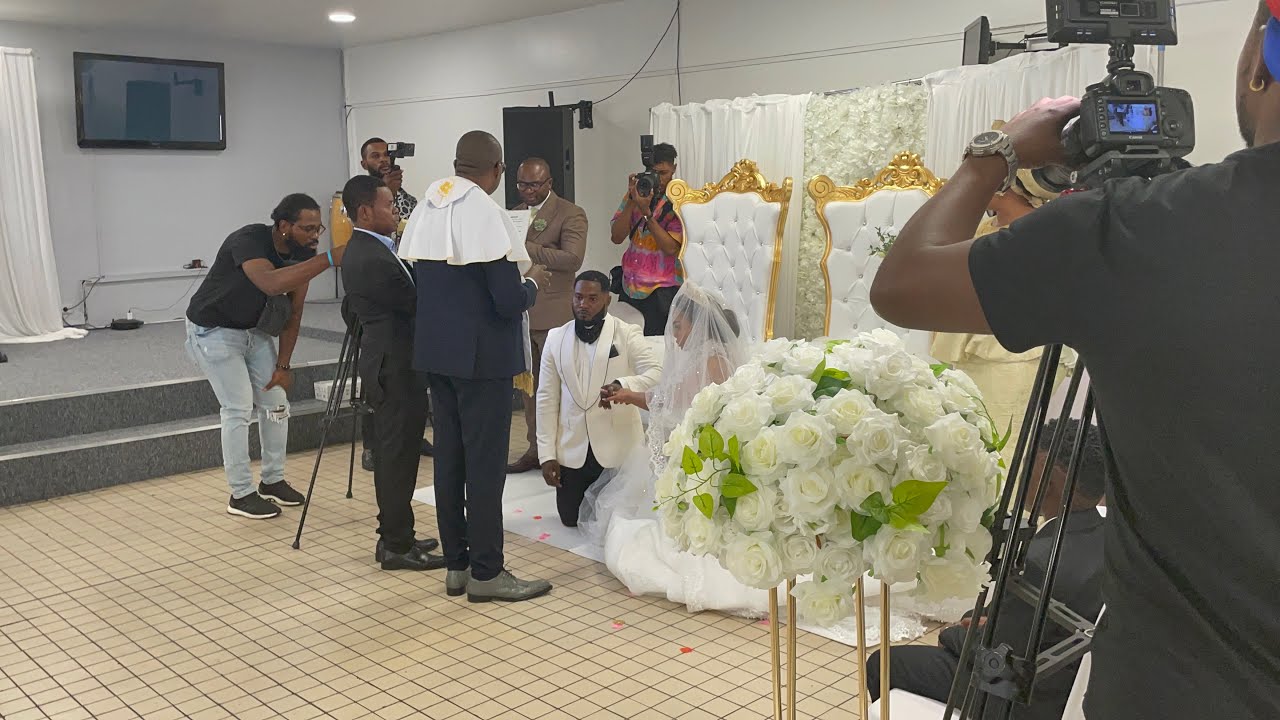 EBNM KCC P/LYON PRESTATION DES CHORALES DELLA PAROISSE OÙ MARIAGE.