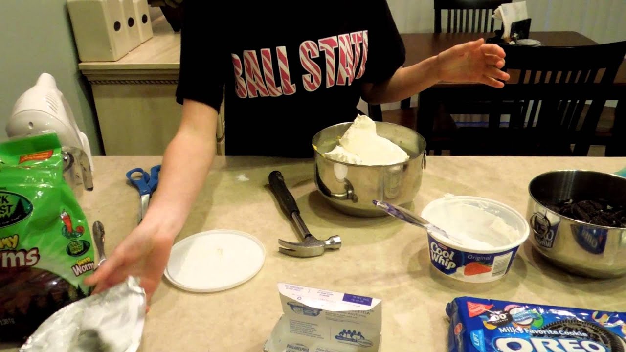 How to make Dirt Pudding By: Sarah Dillman