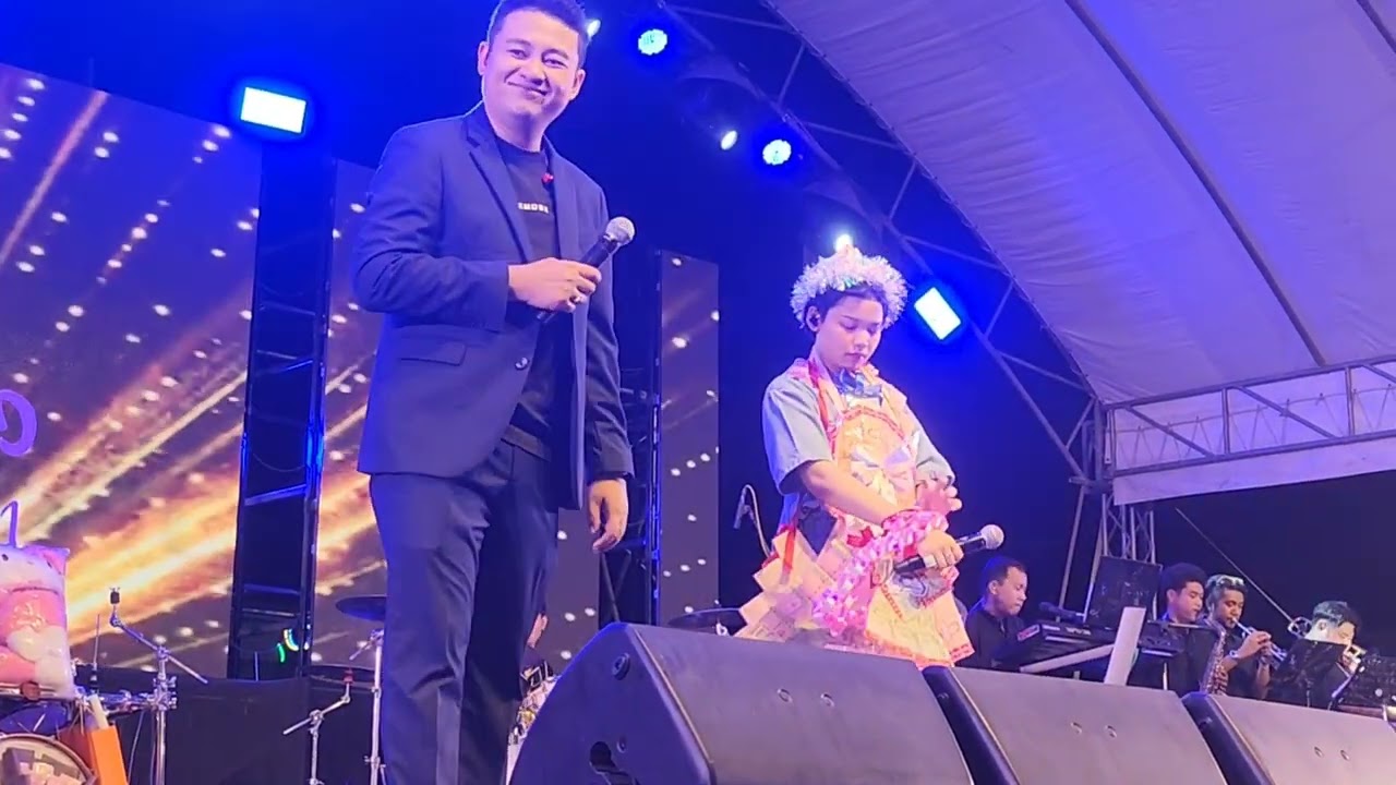 คลิปเต็ม สาวนาสั่งแฟน - เทพธิดาผ้าซิ่น - #ต้นข้าวสุปรียา & #สุปรียาแบนด์ วัดใหญ่บ้านบ่อ #สมุทรสาคร