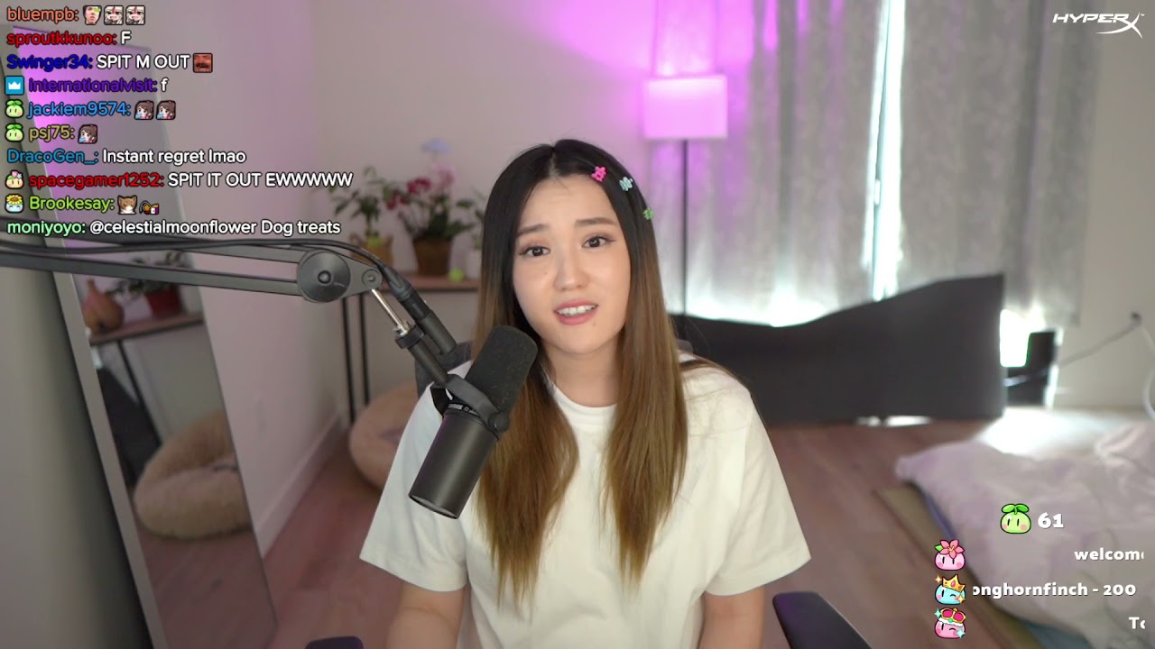 Kimi (Plushys) Tries dog treats