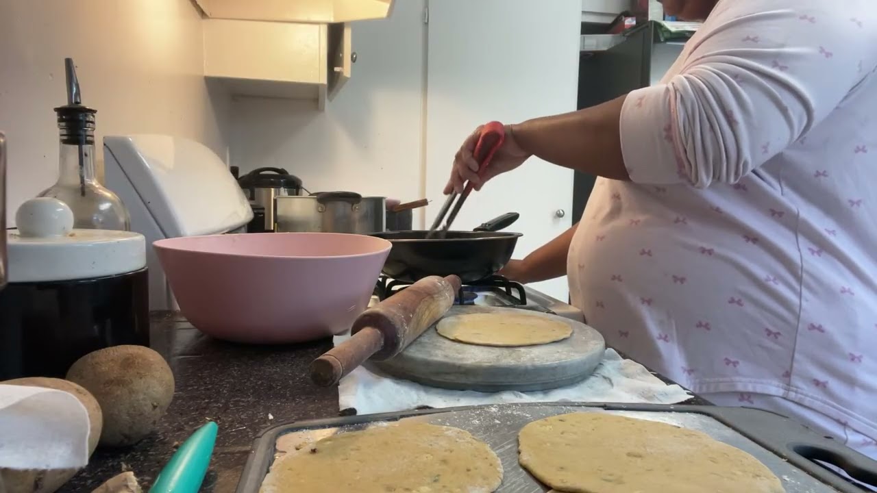 Highlight 2:32:05 - 2:37:05 from Helloo Everyone