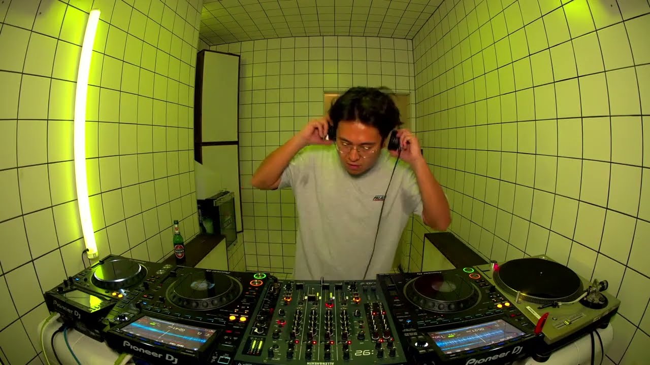 Adrien Calvet | H&Ouml;R - June 17 / 2024