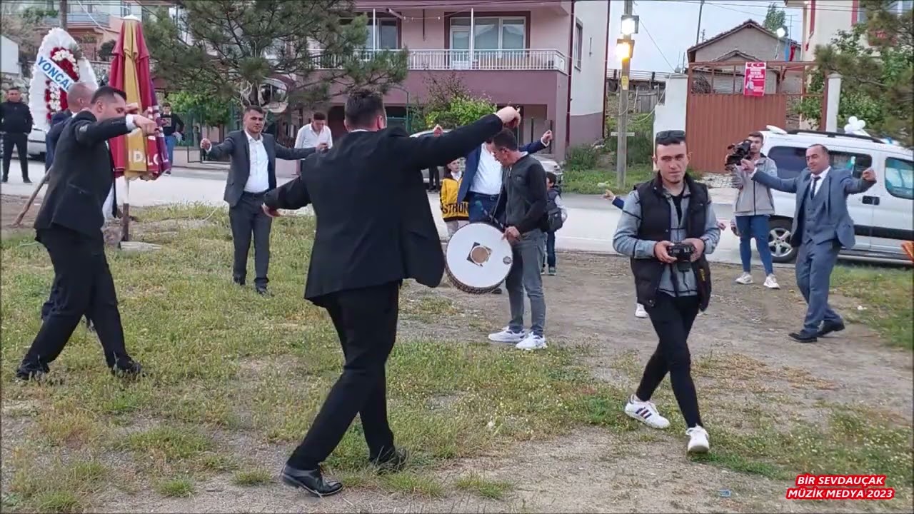 Ahmet Baltak Çaldığım Bağlama Çiçekdağı At olurda değmezmi Yıldız Akşamdan Doğarsın Yabandan gel03