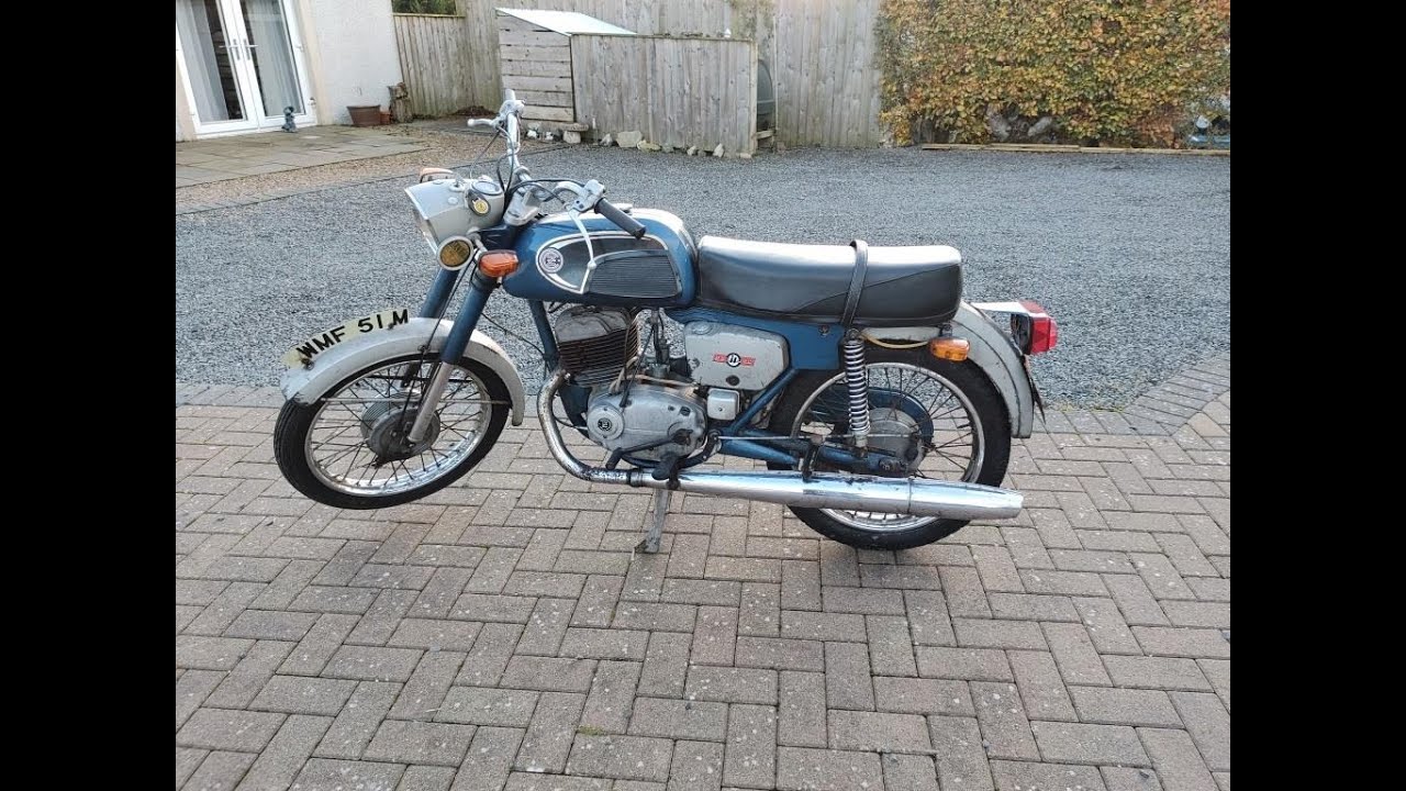 CZ 175cc Model 477, 1974