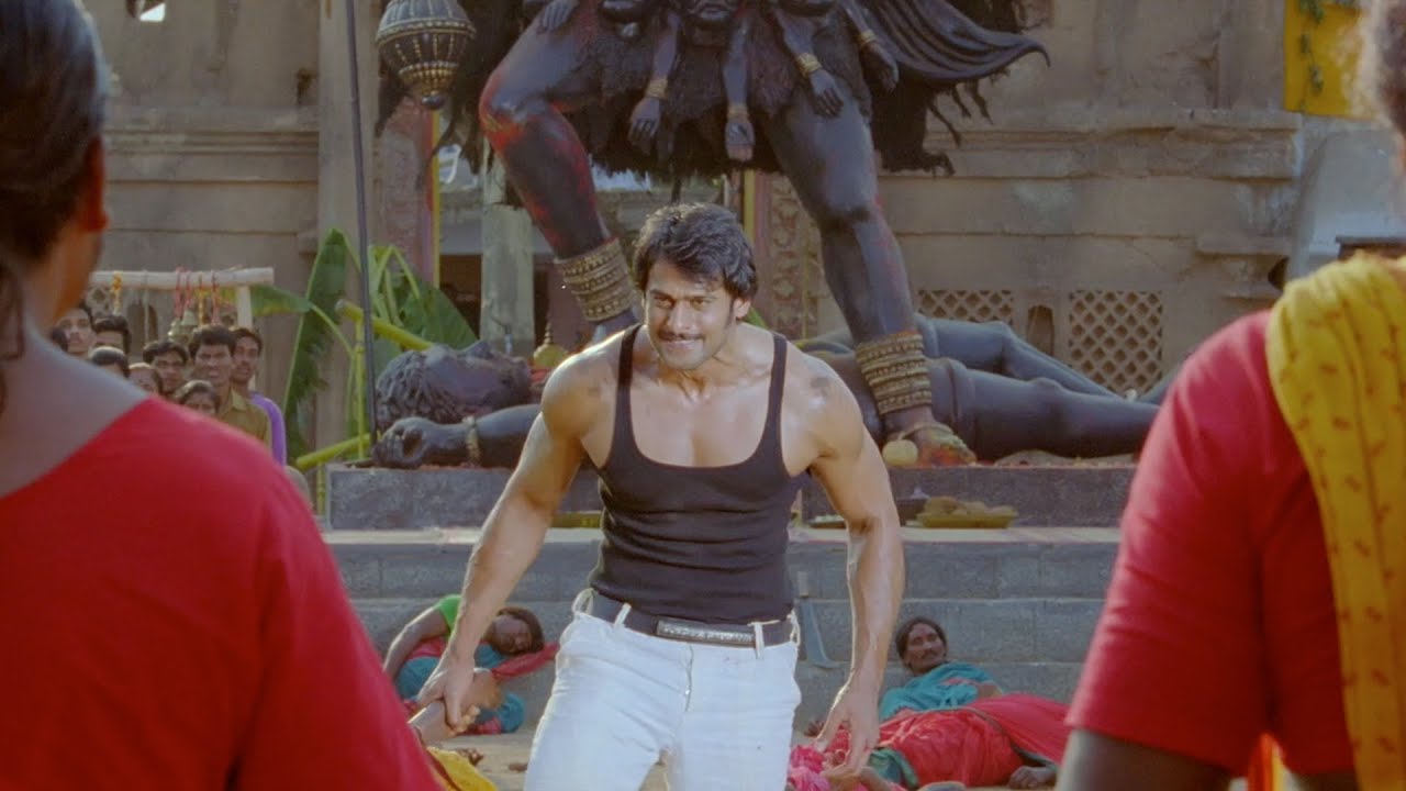 Veerabali (The Rebel) Tamil Scenes | Prabhas Fight Shocks Krishnam Raju & Family