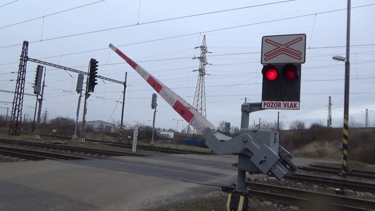 Železničné priecestie - Bratislava Rača (1) (SK) - (19.2 2020) / Railroad Crossing