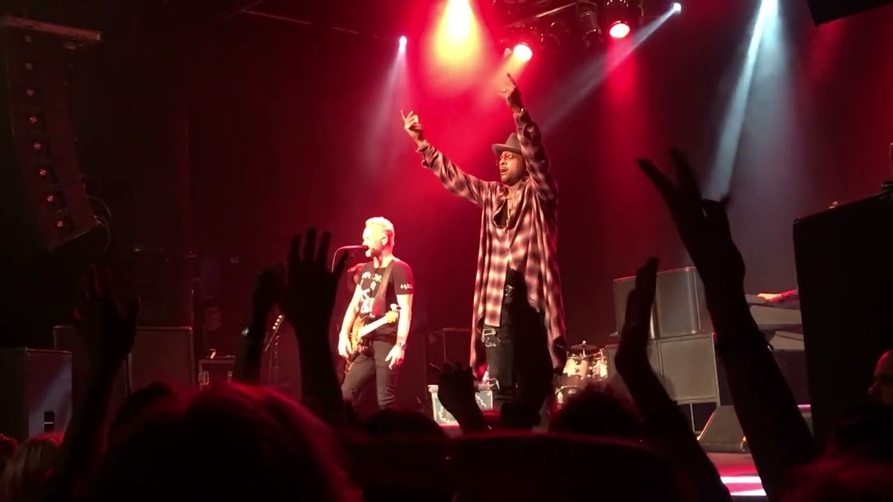 Sting & Shaggy - Desert Rose - at the Phoenix Concert Theatre in #Toronto #Sting #Shaggy #concert 