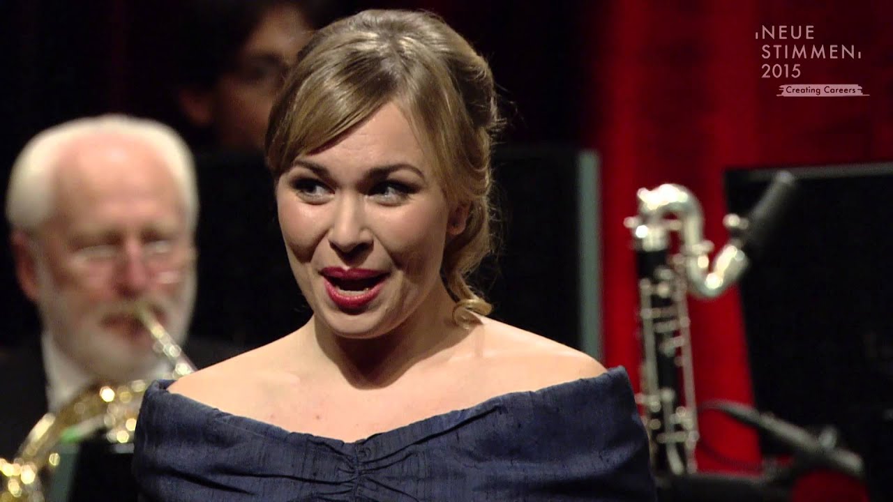 NEUE STIMMEN 2015 - Semifinal: Elsa Dreisig sings 