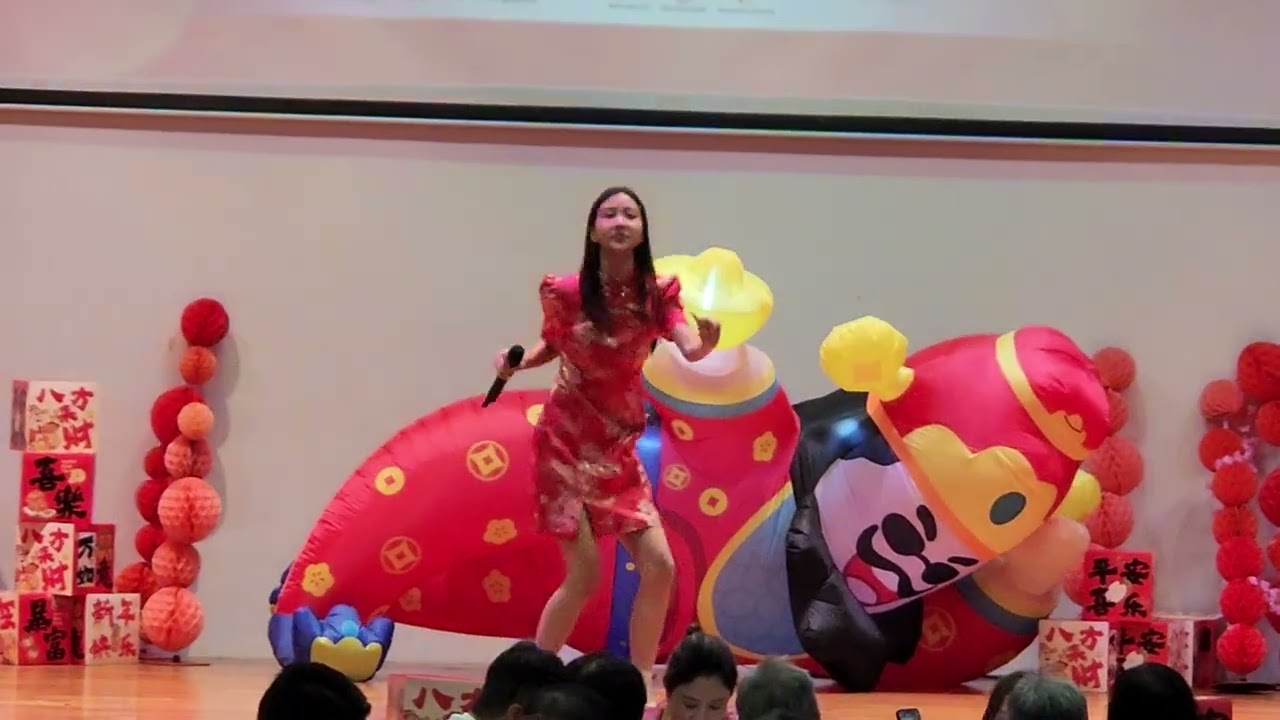 王卿如唱《一見你就笑》