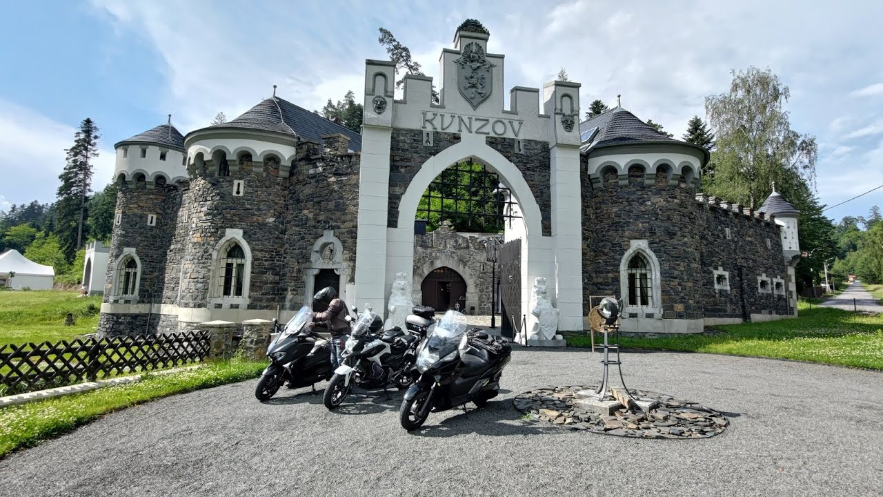 PO VALAŠSKU NA SKÚTRU  díl 1. Cesta do Rožnova pod Radhoštěm