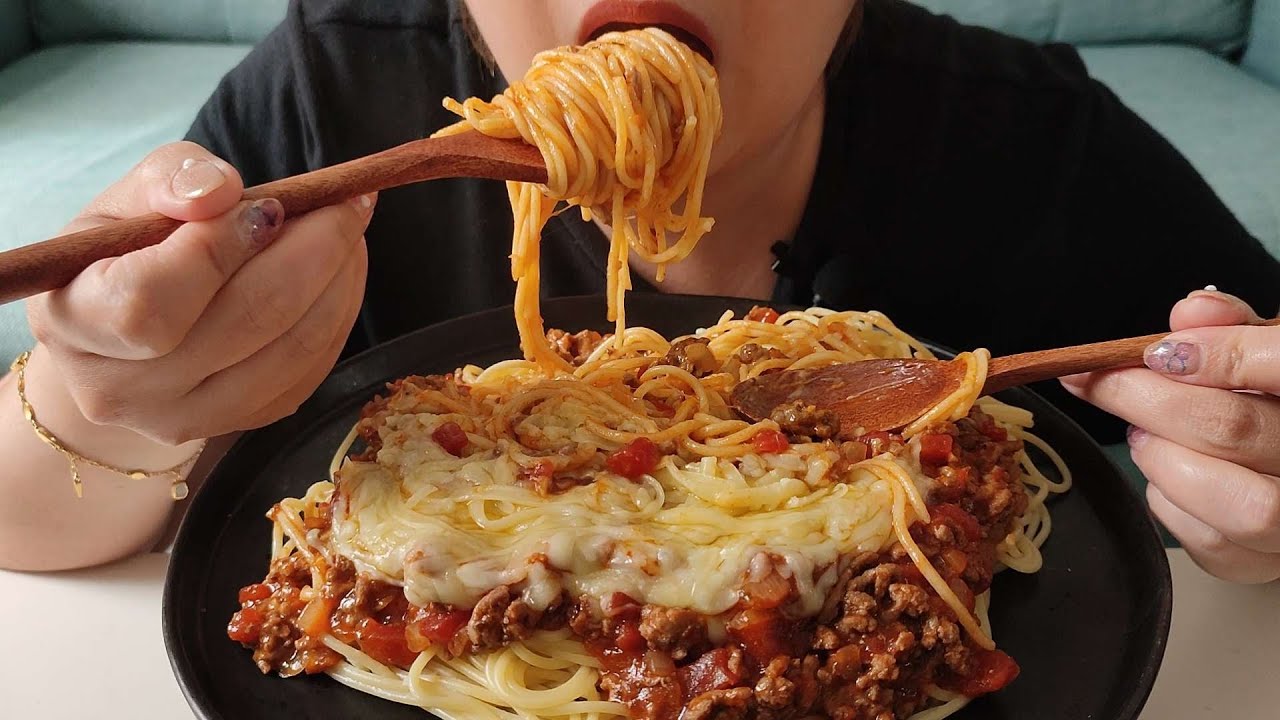 【咀嚼音、ASMR】チーズミートソースパスタ Eating Sound Cheesy Spaghetti Bolognese Mukbang