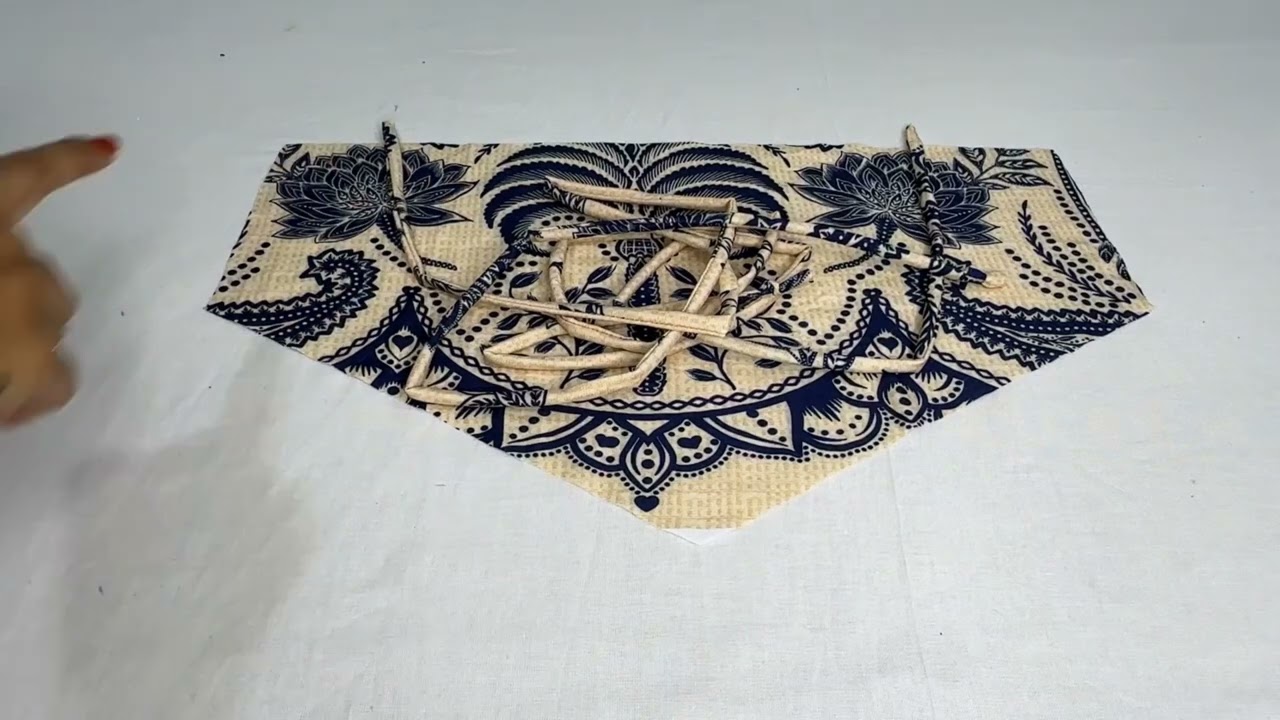 Como fazer um Cropped muito fácil para iniciantes com retalhos!!