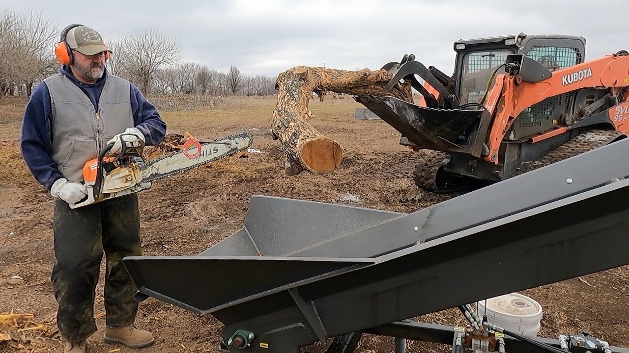 Wolfe Ridge FC-24 Conveyor Moving Firewood Rounds