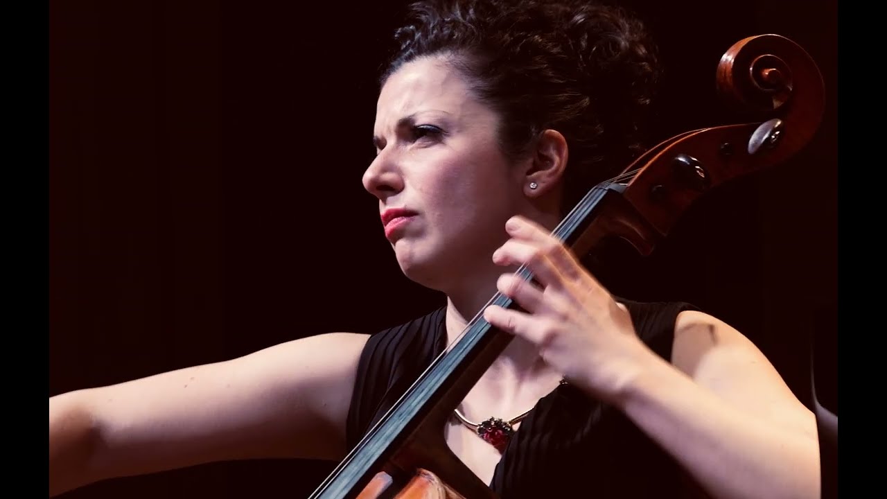 Miriam Prandi plays R.Schumann Adagio Allegro Op.70