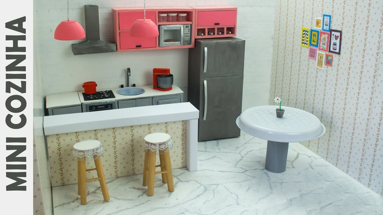 Como fazer: Uma Cozinha Decorada para Barbie, MH e outras bonecas