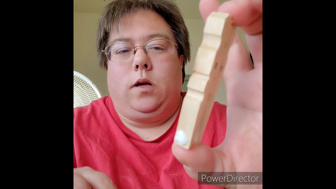 Making a Cross different with the Clothes Pins