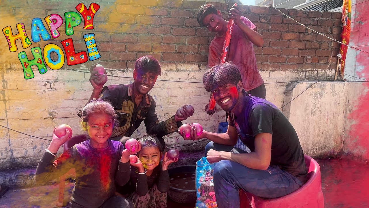 Happy Holi🌈 with family 😲Hamla kar Diya 