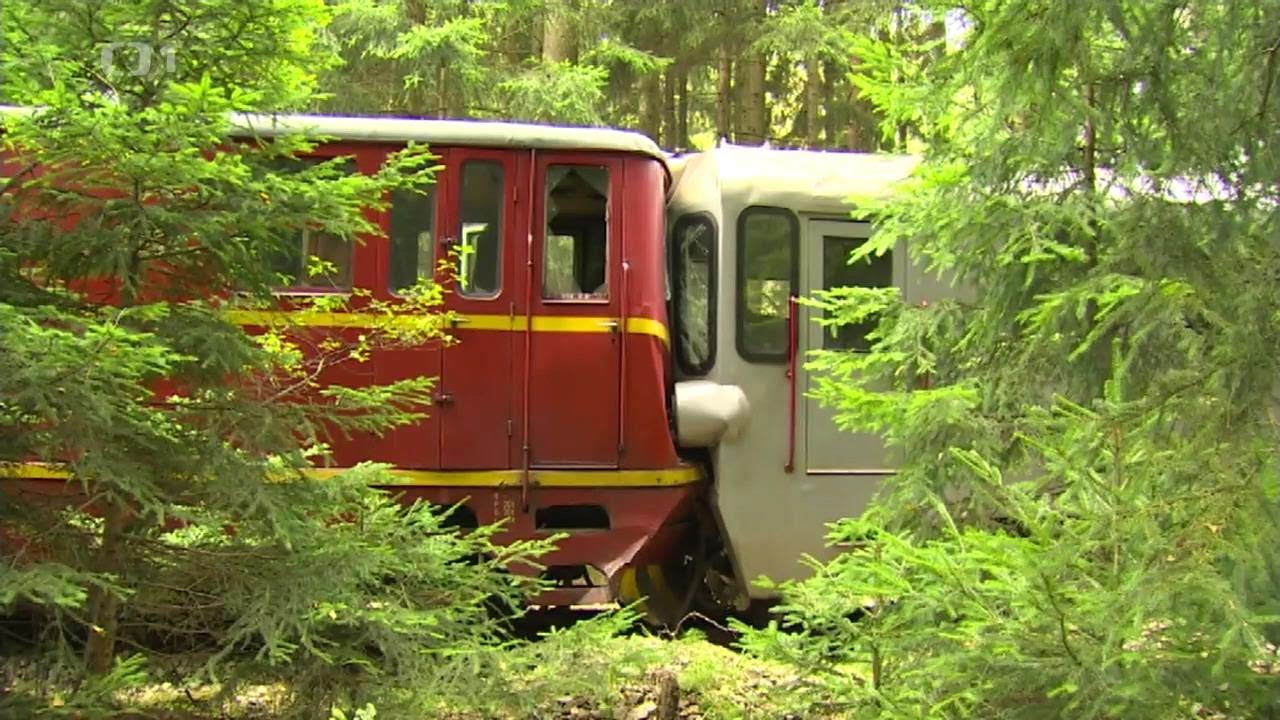 Srážka vlaků na úzkokolejce T47.011 a M27 - reportáž ČT
