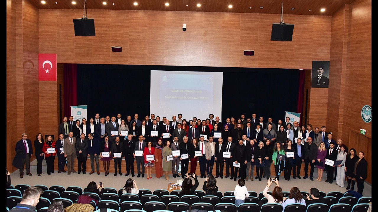 BAÜN’de Akademik Gurur Günü: Başarı ve Üniversiteye Katkı Ödüllendirildi #BAÜNHaber