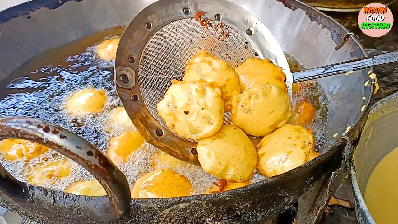 Kolkata’s Most Famous Legendary Telebhaja | Indian Food Station