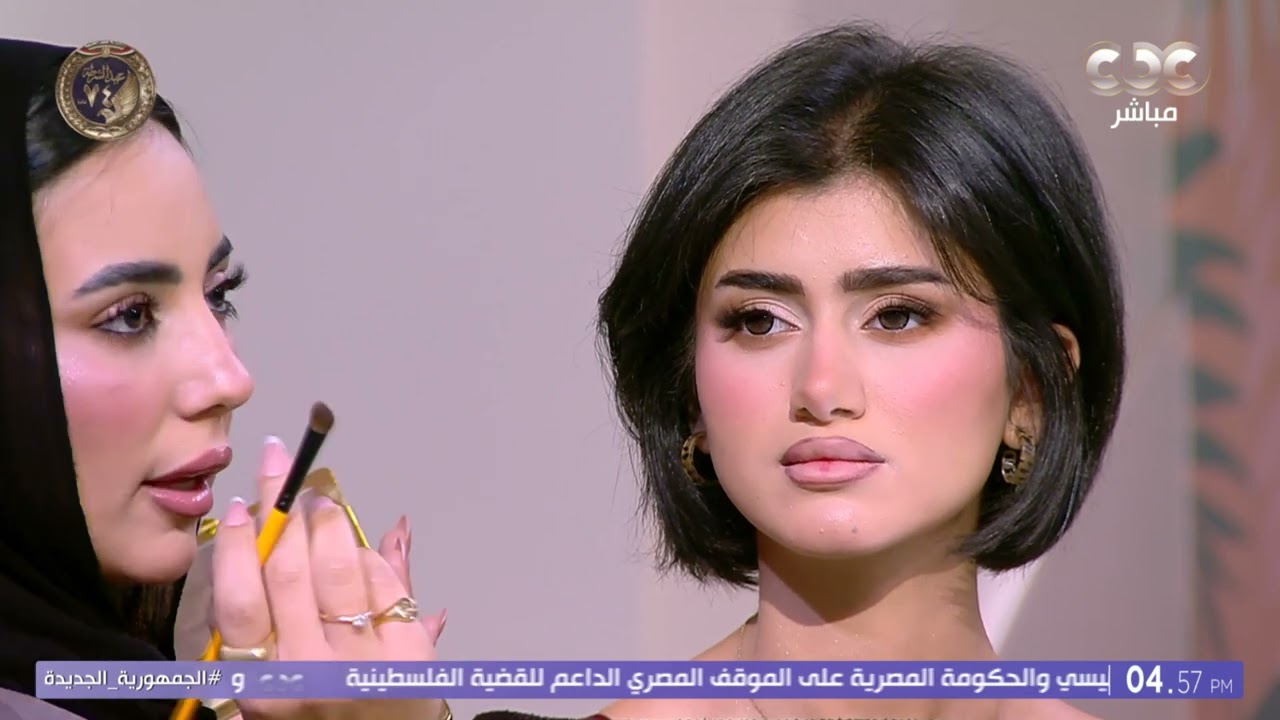 الموديل قمر والميك آب أرتيست خليتها قمرين..  بكل سهولة اعرفي ازاي تعملي ميك آب حلو ويليق عليكي