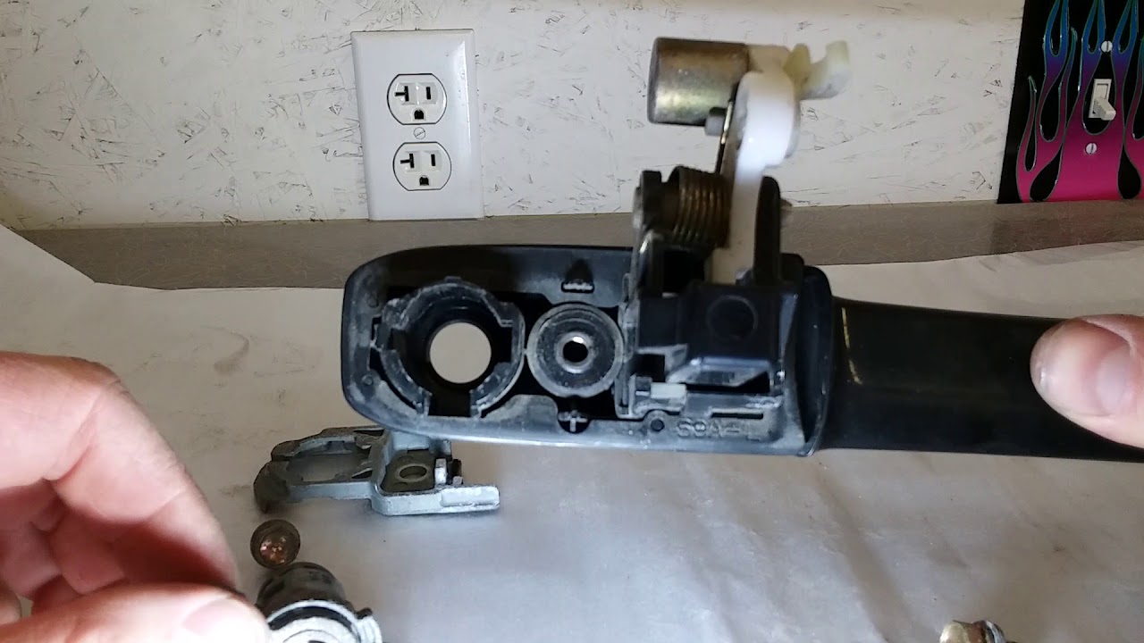 03 Honda CRV outer door handle removal