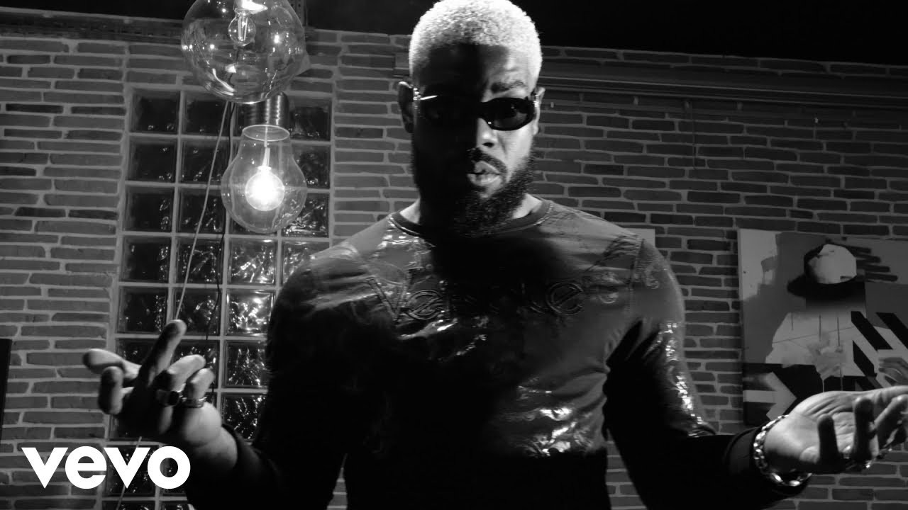 Babarr - Intro (Clip Officiel)