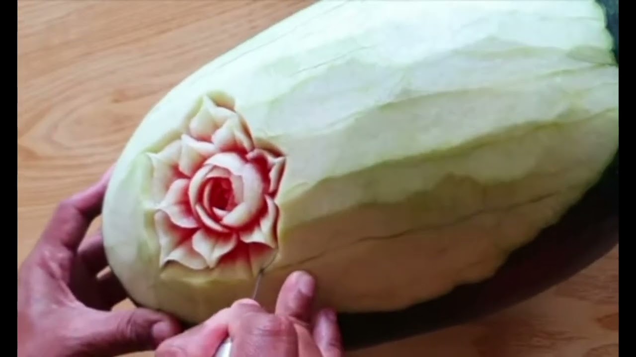 Watermelon carving #art #sorts #youtubeshorts 