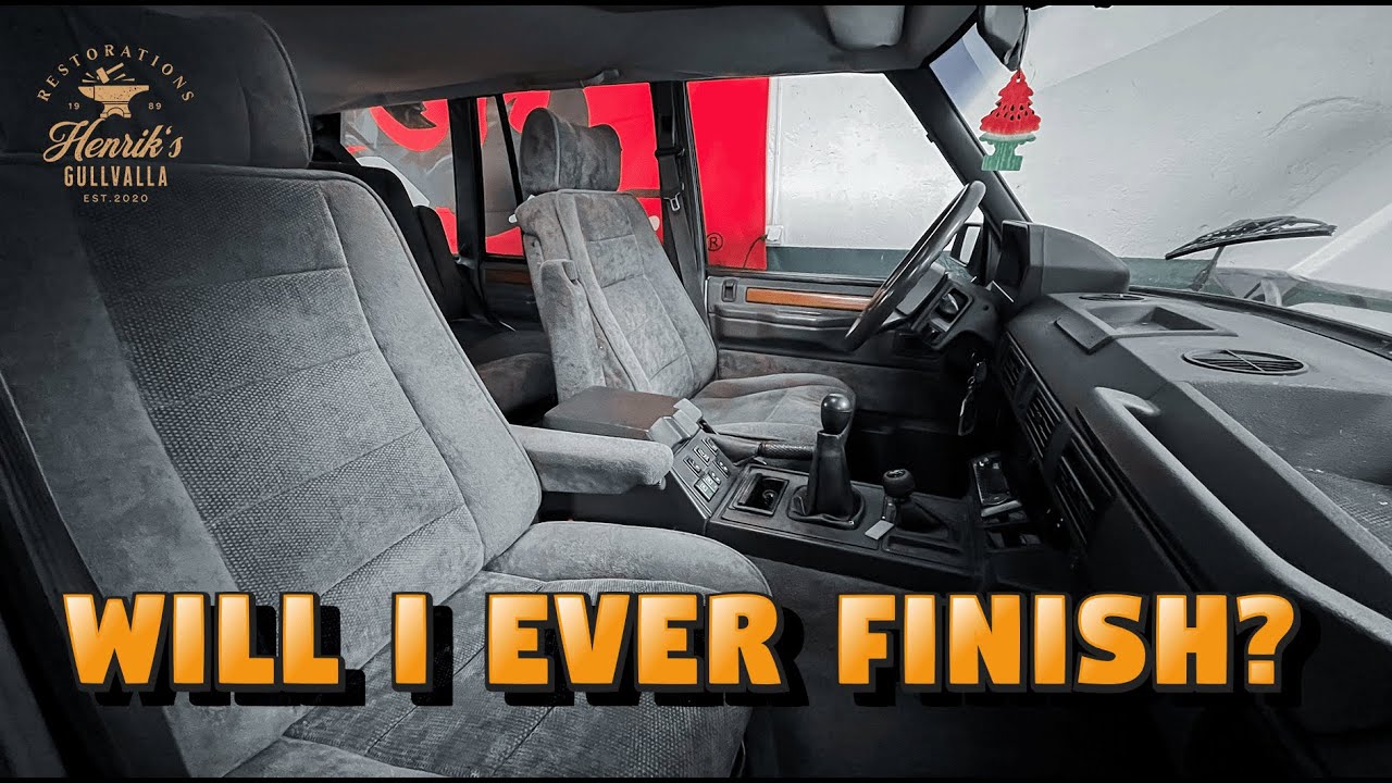 Putting the Range Rover classic back together! (Partly) | New rear tail light