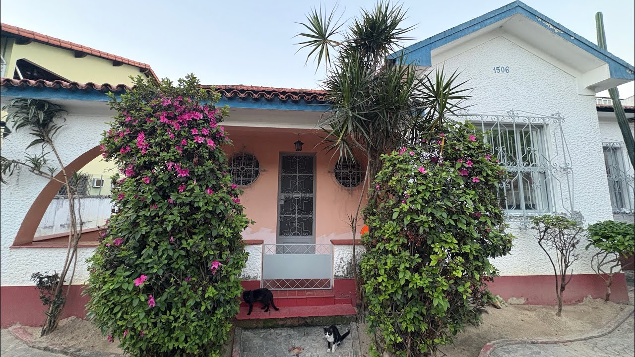 CENTRO BANGU CASA 04 QUARTOS ,AC CARTA, LINDÍSSIMA RUA OLIVEIRA RIBEIRO , PRAÇA DA RANGEL PESTANA .