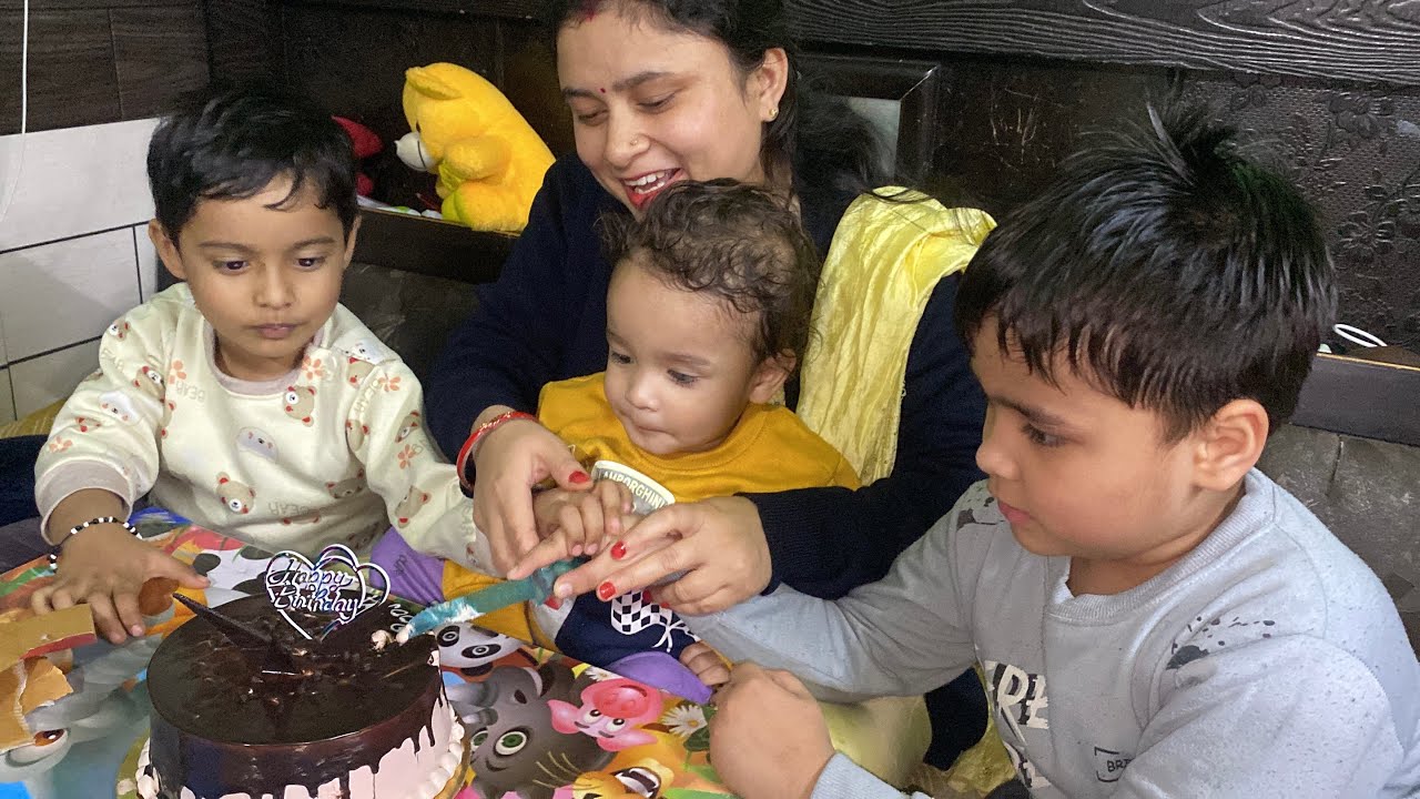 Pooja Birthday Celebrations and Holi ki tayari with Gujiya😊