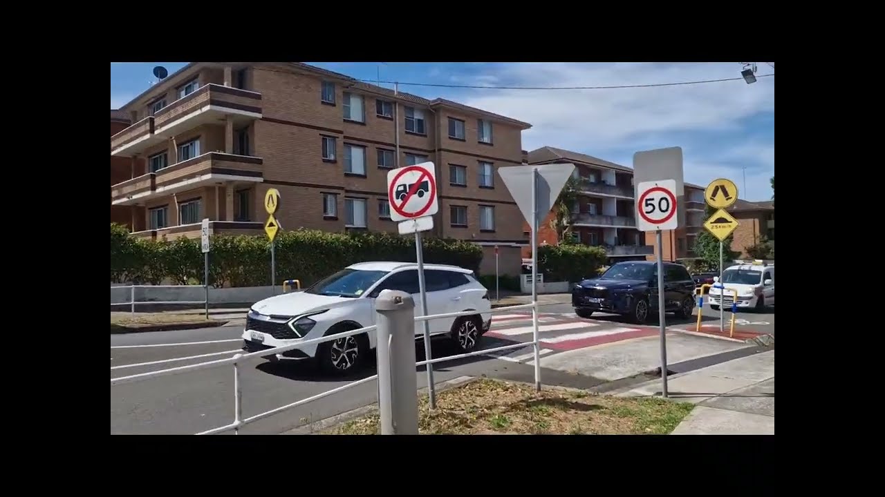 Real-Time Sydney Walk: Queen Victoria St Kogarah to Bexley (Hot Summer Day)