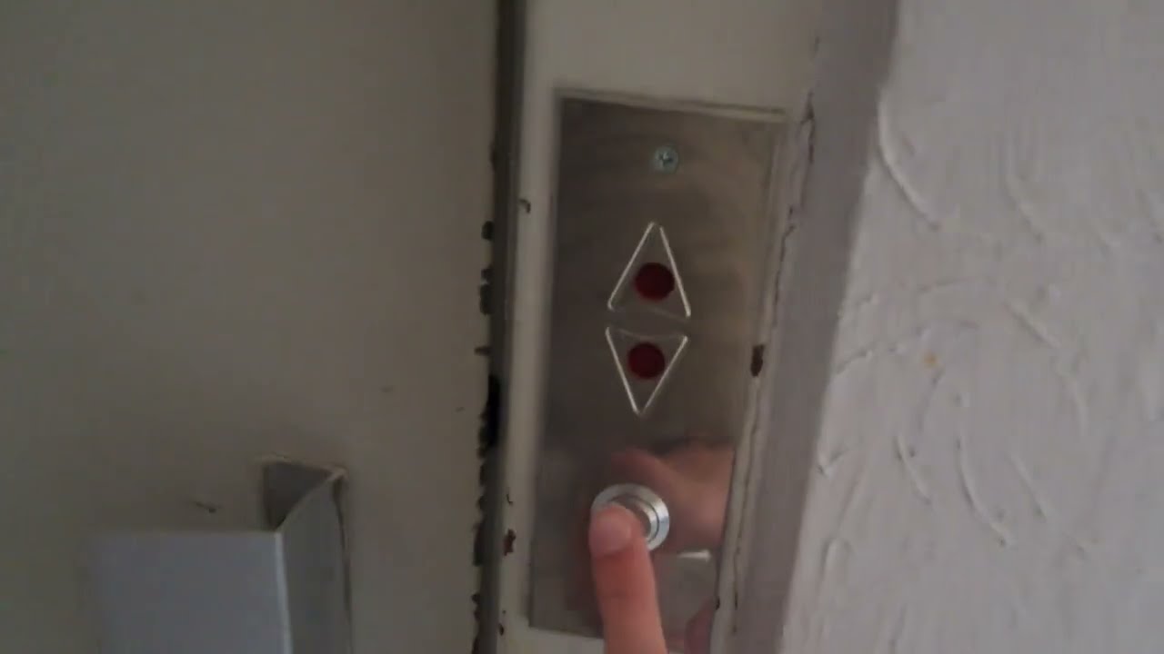 1980 Transporta TOV 320 elevator @V. Clementisa, Trnava, Slovakia 