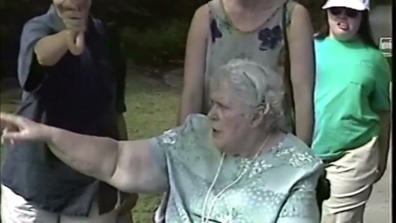 Charmian Duce Knowles visits Brookgreen Gardens with a group of Baba Lovers on September 10, 2001.