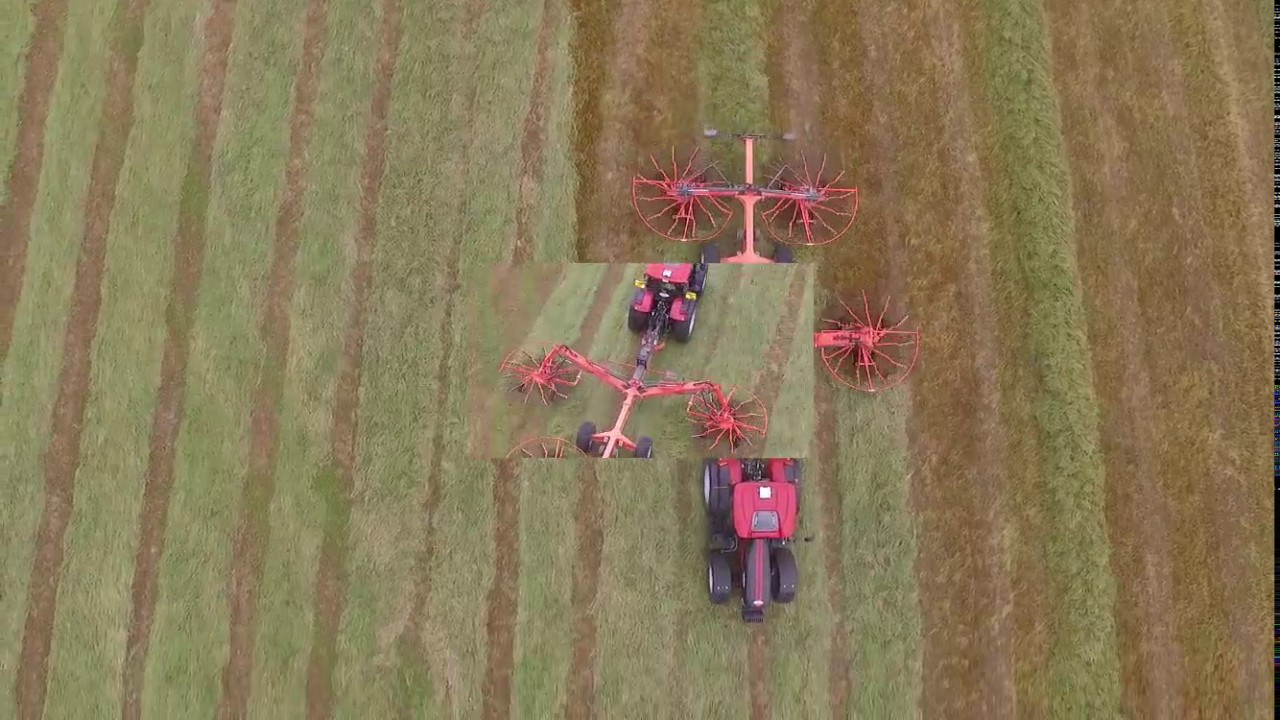#Agricentre South demo of the #Kuhn 13131 4 rotor Rake